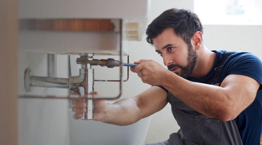 Local tankless water heater installation in Rapids City, IL